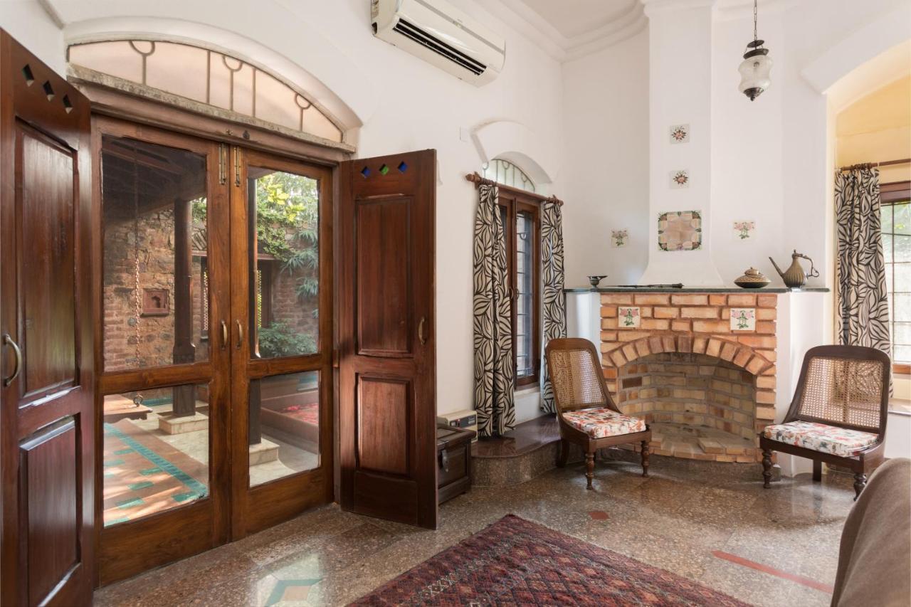 Hostie Chinar Haveli - Heritage Home With Pool, 古尔冈 外观 照片
