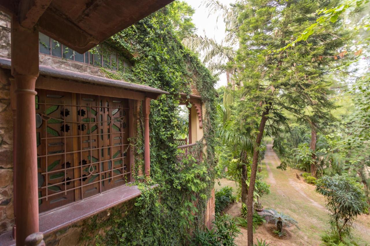 Hostie Chinar Haveli - Heritage Home With Pool, 古尔冈 外观 照片