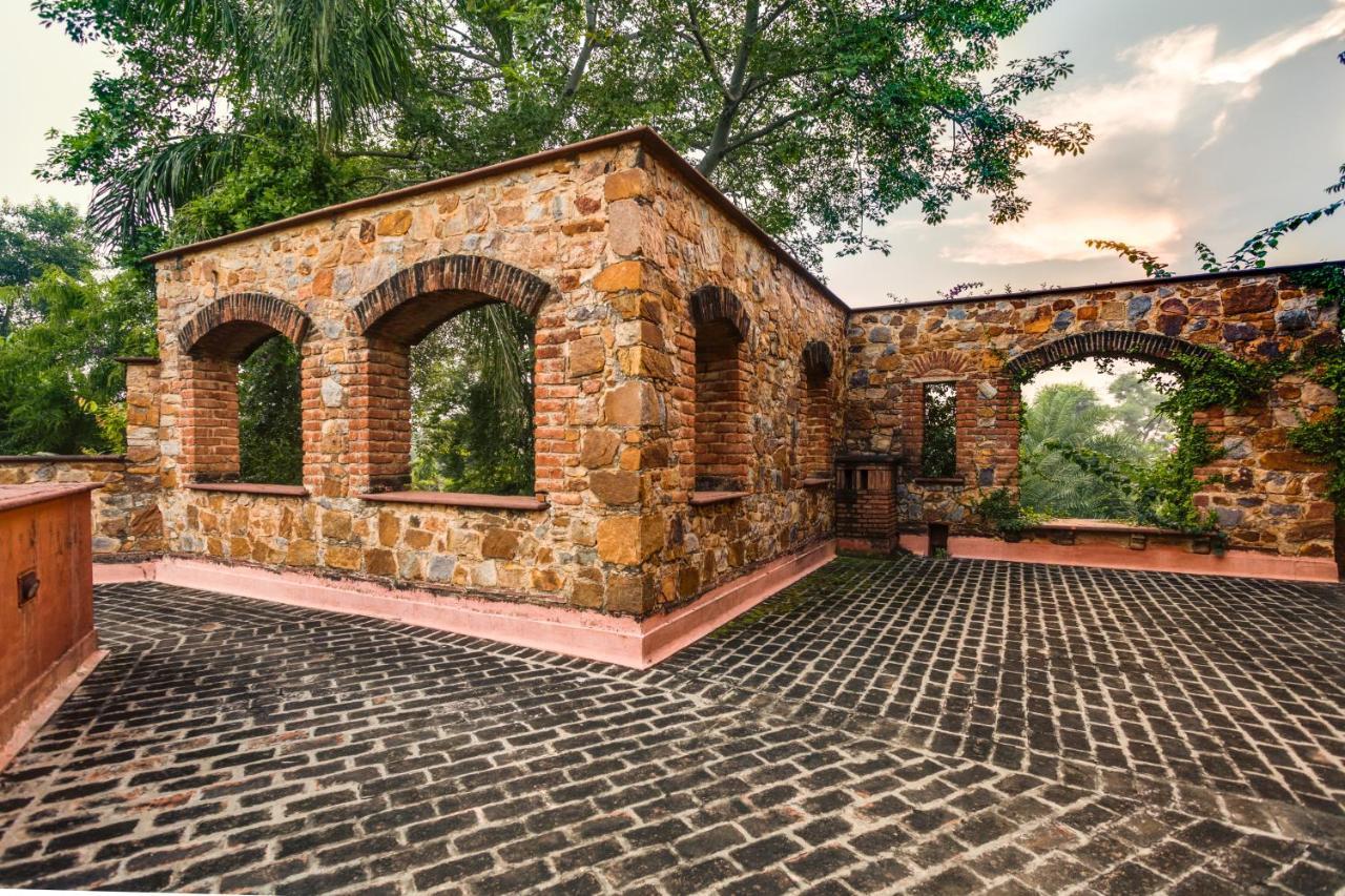 Hostie Chinar Haveli - Heritage Home With Pool, 古尔冈 外观 照片