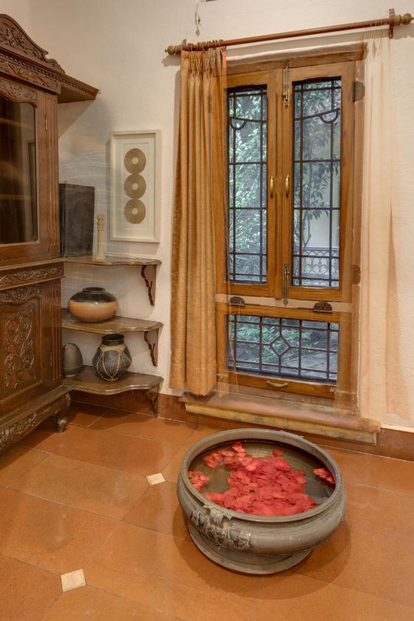 Hostie Chinar Haveli - Heritage Home With Pool, 古尔冈 外观 照片