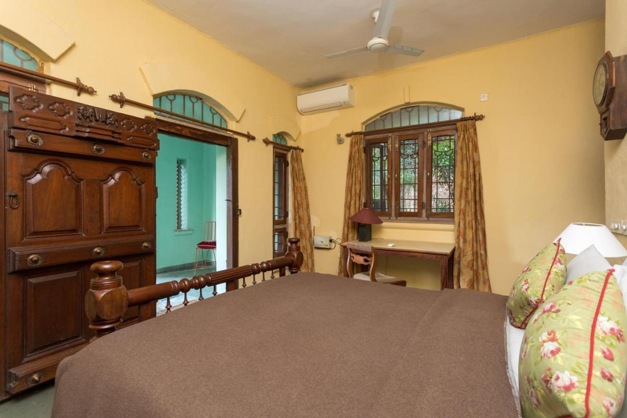 Hostie Chinar Haveli - Heritage Home With Pool, 古尔冈 外观 照片
