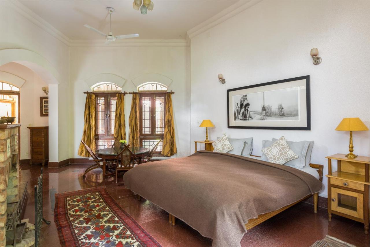 Hostie Chinar Haveli - Heritage Home With Pool, 古尔冈 外观 照片