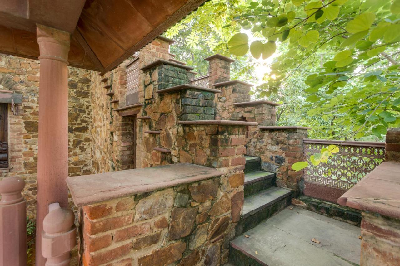 Hostie Chinar Haveli - Heritage Home With Pool, 古尔冈 外观 照片